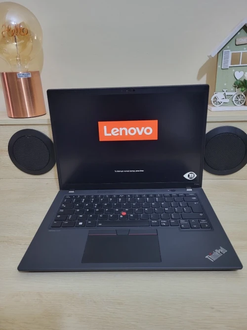 ThinkPad P14S | CORE i7 1360P | NVIDIA RTX A500 4GB | 16GB RAM | 512GB SSD | WORKSTATION
