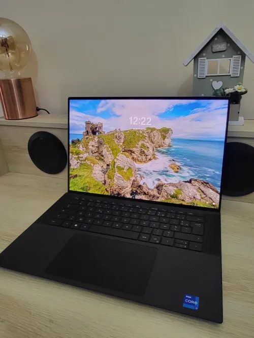 DELL PRECISION 5680 | OLED Tactile 4K | CORE i7-13800H | RTX 2000 ADA 8GB | 1To SSD | 64GB RAM