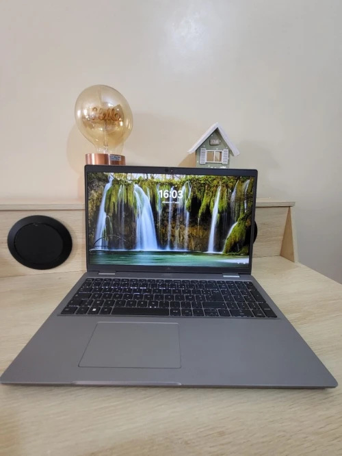 DELL PRECISION 3560 | CORE i5-1145G7 | 8GB RAM | 512GB NVMe SSD | INTEL IRIS XE 1GB GRAPHICS