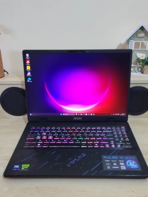 Gaming MSI Pulse 16" QHD+ 240Hz | CORE ULTRA 9 185H | NVIDIA RTX 4060 8GB | 16GB RAM | 1TB NVMe SSD