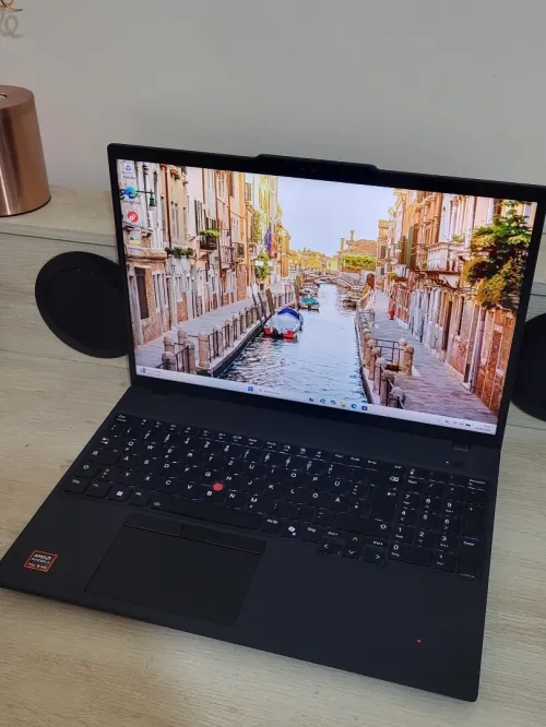 LENOVO THINKPAD P16s GEN 4 | AMD RYZEN AI 9 HX PRO 350 w | 96GB RAM | 2TB NVME | AMD RADEON 890M 8GB | WORKSTATION | ANNÉE 2026