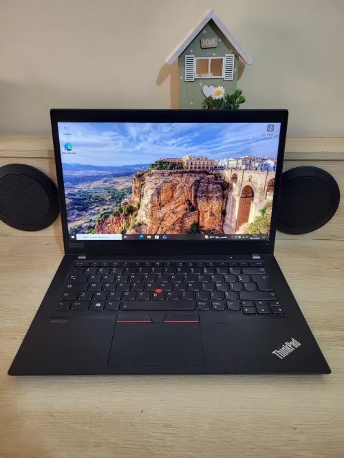 THINKPAD T14S | AMD RYZEN 7 PRO 4750U | 16GB RAM | 512GB SSD NVME | AMD RADEON GRAPHICS