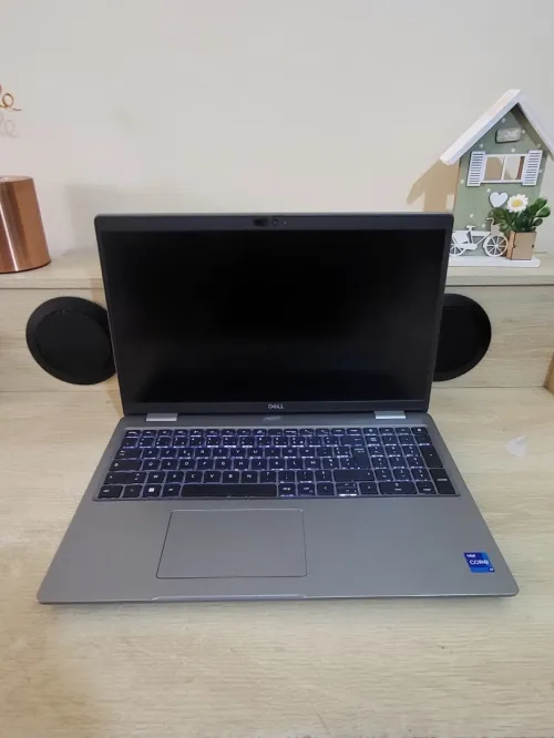 DELL PRECISION 3581 | CORE i7-13700H | NVIDIA RTX A500 4GB | 512 SSD | 16GB RAM | WORKSTATION
