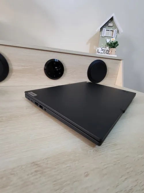 THINKPAD T14 14'' FHD+ | INTEL CORE Ultra 7 165U | 32GB RAM | 256GB NVMe | UHD GRAPHICS | ANNEE 2025
