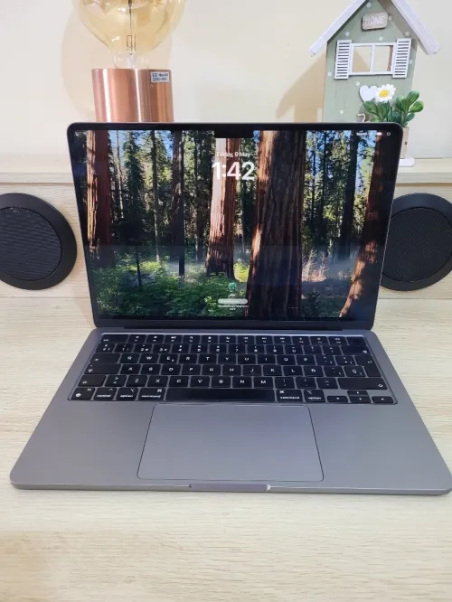 MacBook Air M2 | 8GB RAM | 256GB SSD | GRIS SIDERAL | CYCLES 61