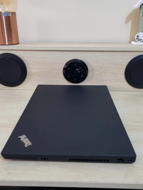 ThinkPad P15s GEN 2 | i7-1165G7 | NVIDIA QUADRO T500 4GB | 16GB RAM | 512GB NVMe SSD | WORKSTATION