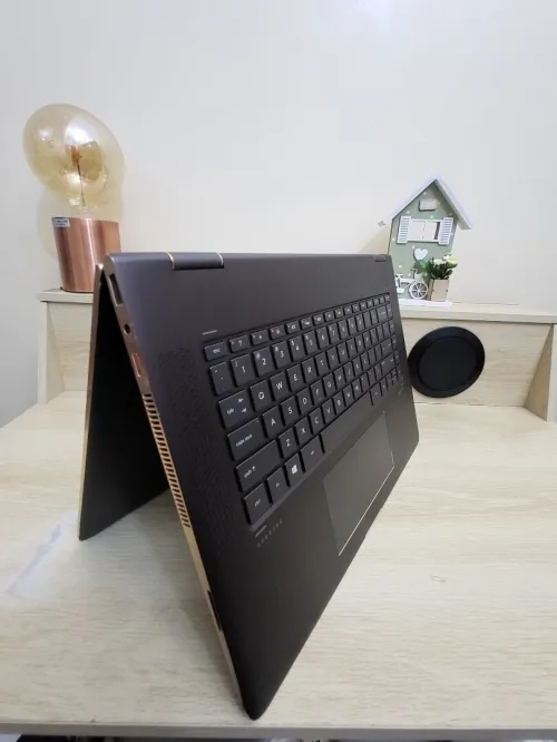 HP SPECTRE X360 15.6'' 4K TACTILE | CORE i7-8550U | NVIDIA MX150 2GB | 512GB NVMe SSD | 16GB RAM