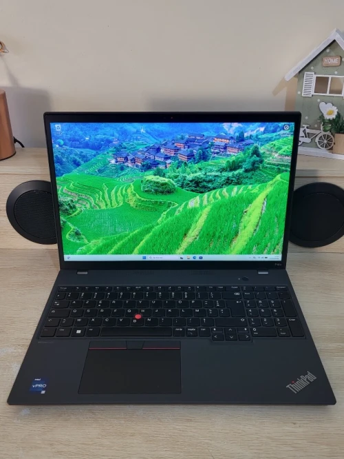 THINKPAD P16s 16" FHD +| vPRO CORE i7-1370P | RTX A500 4GB | 32GB RAM | 512GB NVMe SSD | WORKSTATION