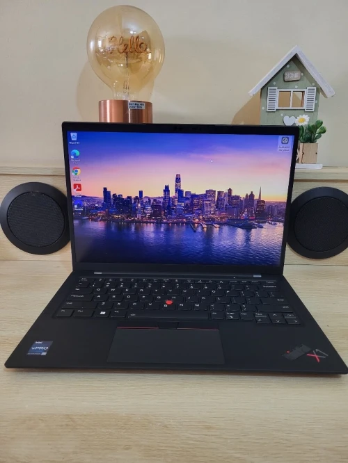 Thinkpad X1 CARBON GEN 11 | EVO vPRO CORE i7 1365U | 32GB RAM | 512GB NVMe SSD | IRIS XE