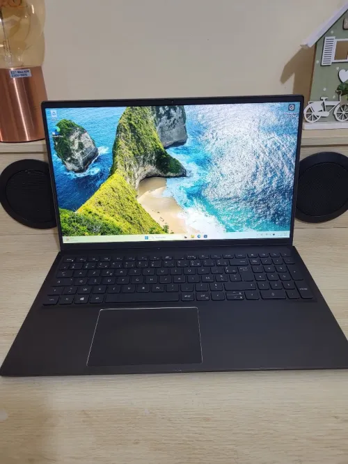 DELL VOSTRO 15.6'' FHD | CORE i5-11300H | 8GB RAM | 256GB NVMe SSD | INTEL IRIS XE