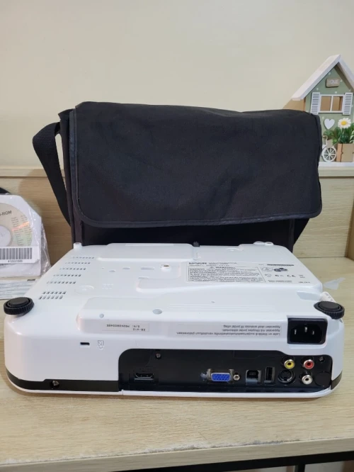 Epson EB-W12 Vidéoprojecteur professionnel WXGA LCD 16:10 1280x800 couleur de 2800 lumens
