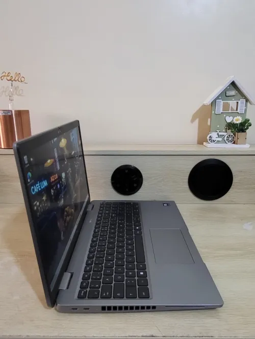 DELL LATITUDE 5550 | INTEL CORE ULTRA 5 135U | 16GB RAM | 512GB SSD | INTEL ARC GRAPHICS