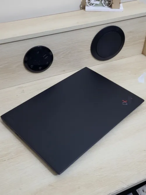 Thinkpad X1 CARBON GEN 9 | EVO vPRO CORE i5 1145G7 | 8GB RAM | 256GB NVMe SSD | 4G LTE WIFI 6
