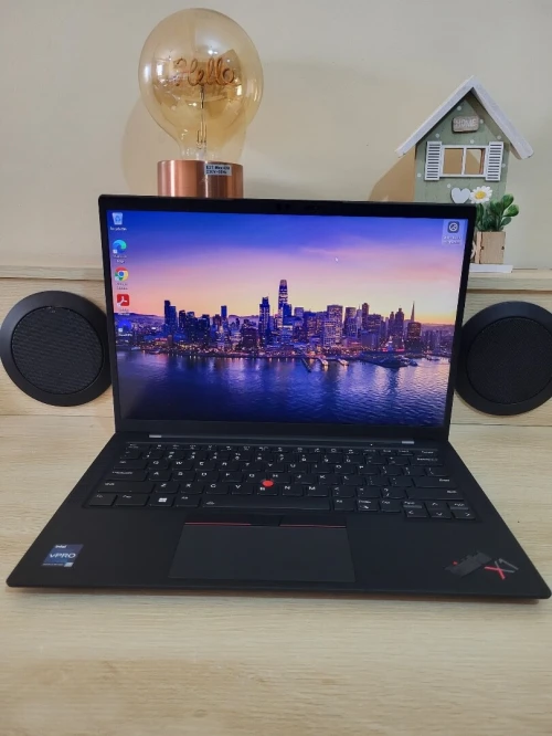 Thinkpad X1 CARBON GEN 11 | EVO vPRO CORE i7 1365U | 32GB RAM | 512GB NVMe SSD | IRIS XE