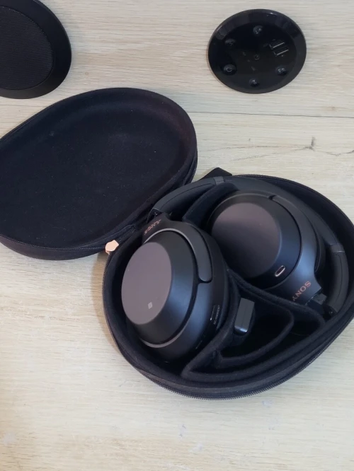 Sony WH-1000XM3 Casque sans fil Bluetooth à réduction de bruit (batterie 30h, capteur tactile, application Headphones Connect, fonction de charge rapide