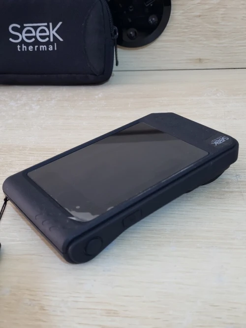 Seek Thermal Shot Thermocaméra de Poche Professionnelle avec capteur 206 x 156 Points - Wi-Fi