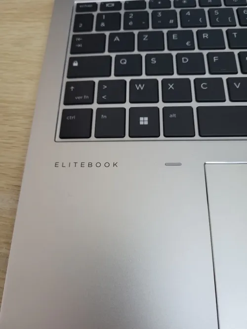 HP ELITEBOOK 865 G9 | AMD RYZEN 5 PRO 6650U | 8GB RAM | 256GB SSD | AMD Radeon Graphics