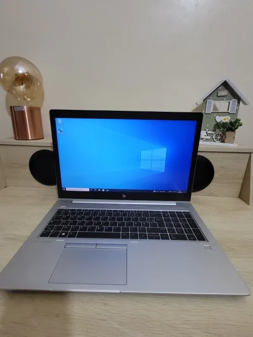 HP ELITEBOOK 755 G5 15.6'' FHD | RYZEN 7 PRO 2700U W | 16GB RAM | 512GB NVME SSD | AMD RADEON Vega