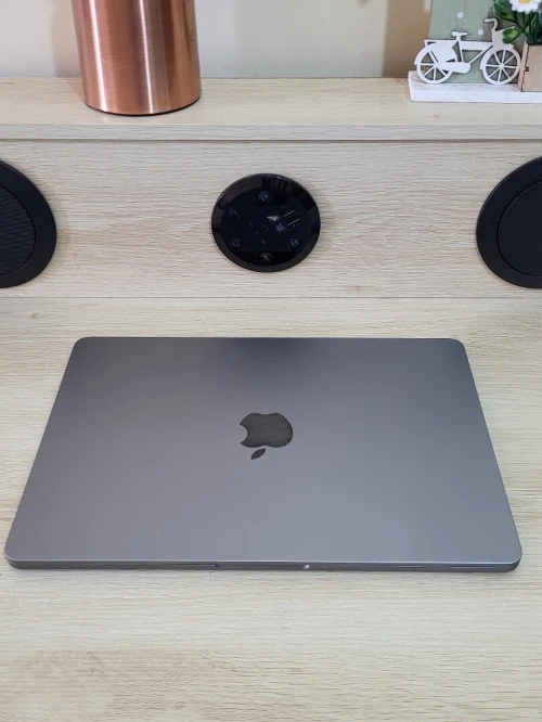 MacBook Air M2 2023 | PUCE M2 8 CPU | GPU 10 COEURS | 8GB RAM | 256GB SSD | CYCLES 61