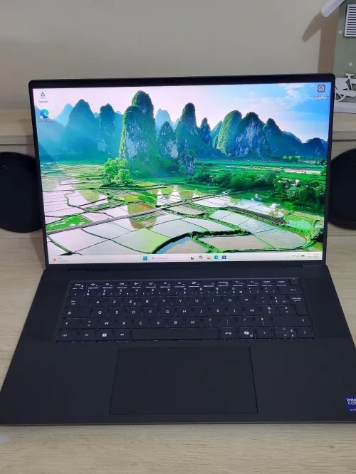DELL PRECISION 5690 | CORE Ultra 7-165H | RTX 1000 ADA 6GB | 512GB NVMe SSD | 32GB RAM
