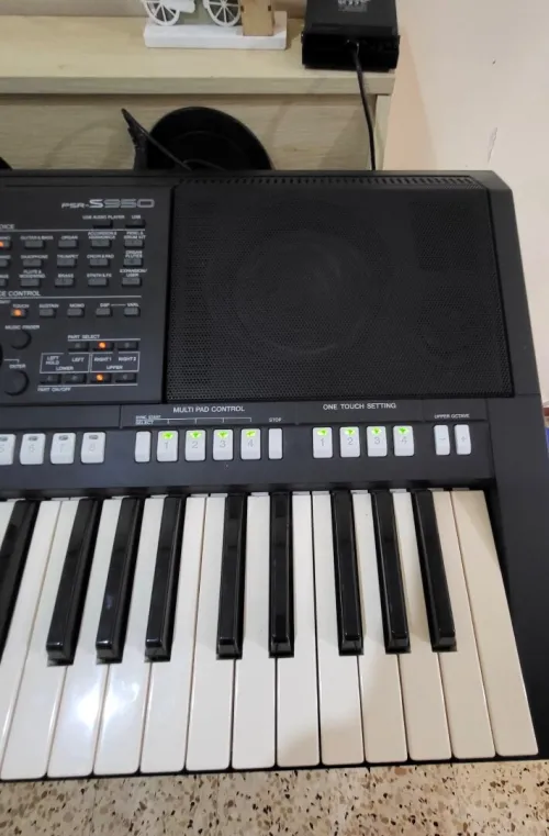 Yamaha PSR-S950 - Clavier arrangeur 61 notes