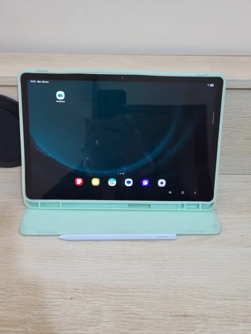 Samsung Galaxy Tab S9 FE - AMOLE 2K - Android 15