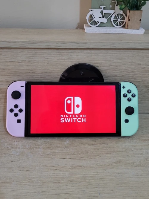 Nintendo switch OLED + 1 jeux Zelda