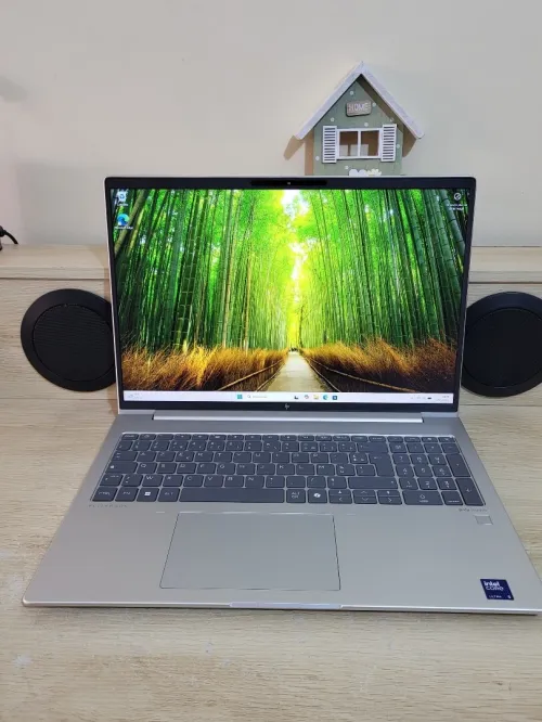 HP EliteBook 660 G11 16'' | CORE Ultra i5 125U | 16GB RAM | 512GB NVMe SSD | INTEL GRAPHICS
