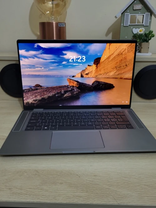 DELL LATITUDE 9520 UHD 4K | INTEL CORE i7 1185G7 | 32GB RAM | 512GB SSD | INTEL IRIS XE GRAPHICS