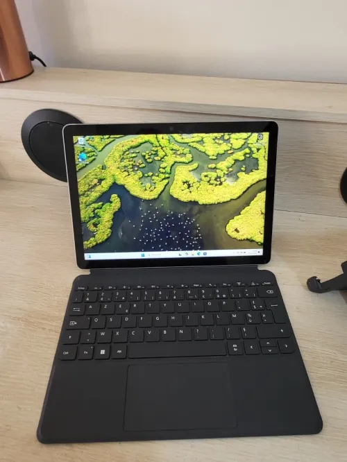 Microsoft Surface GO 4 TACTILE | INTEL N200 | 8GB RAM | 256GB SSD | Poids : 544g