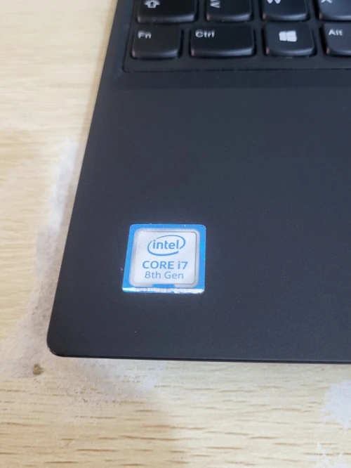 THINKPAD P53s 15.6 FHD | CORE i7 8565U | NVIDIA QUADRO P520 2GB | 8GB RAM | 256 NVME SSD