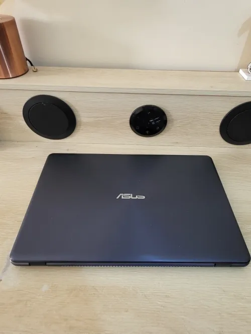 ASUS R542U 15.6'' FHD | INTEL Pentium CPU 4405U | NVIDIA 920MX 2GB | 8GB RAM | 128GB NVMe + 1TB HDD