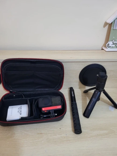 Insta360 One RS Twin Edition on Geht's Kit - Caméra d'action étanche 4K60fps et 5.7K 360 avec objectifs interchangeables - stabilisation - Photos 48MP - HDR Actif - Traitement IA