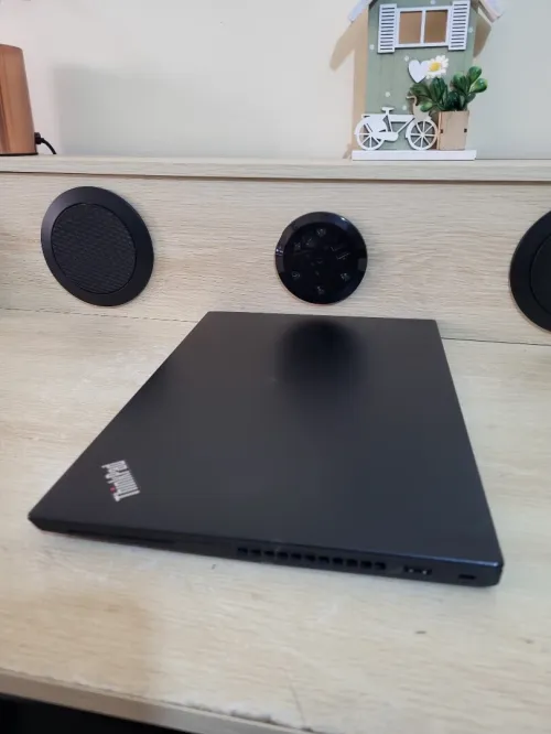 THINKPAD T14S | AMD RYZEN 7 PRO 4750U | 16GB RAM | 512GB SSD NVME | AMD RADEON GRAPHICS