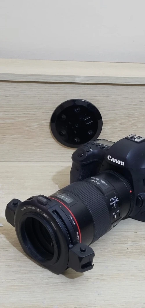 Canon MT-24EX Macro Twin Lite Flash détachable pour appareils photo canon Reflex et compacts