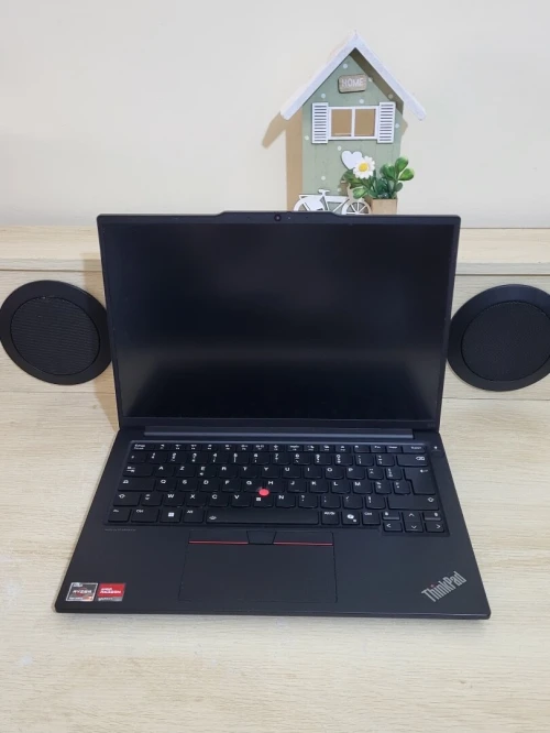 LENOVO THINKPAD E14 GEN 6 FHD + | RYZEN 7 7735HS | 16GB RAM | 512GB NVME SSD