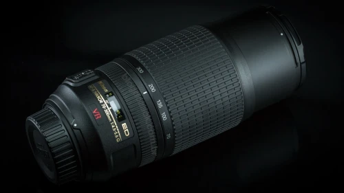 Nikon Nikkor AF-S 70-300 f/4.5-5.6 G ED-IF VR téléobjectif doté de la mise au point la plus rapide 
