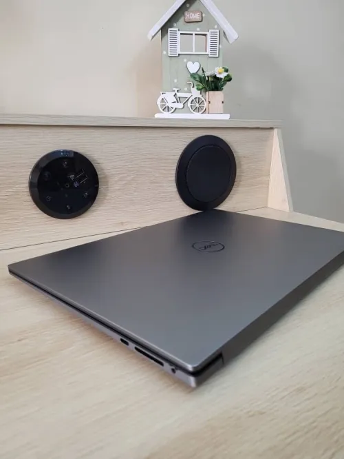 DELL PRECISION 5680 | OLED Tactile 4K | CORE i7-13800H | RTX 2000 ADA 8GB | 1To SSD | 64GB RAM