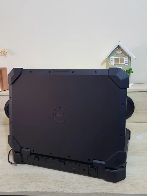 Dell Latitude Rugged Extreme 7424 14'' FHD TACTILE | CORE i5-8350U | 16GB RAM | 512GB NVMe SSD