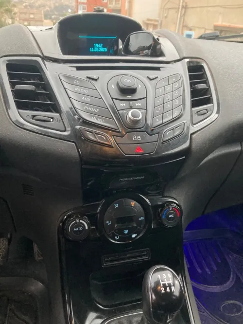 Ford Fiesta 2014 Titanium 