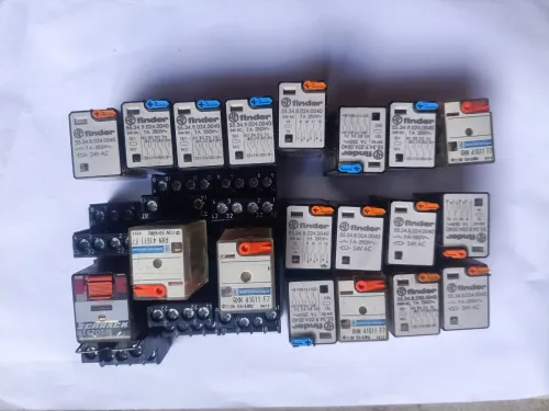 Relay finder