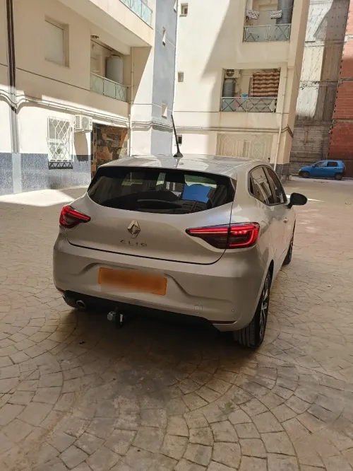 Renault Clio 5  2023 Zen boîte automatique