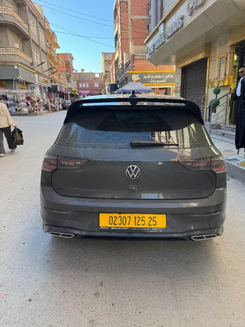 Volkswagen Golf 8 2025 R-Line