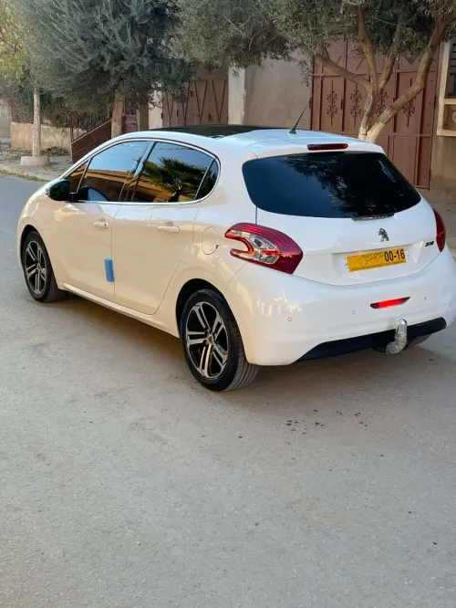 Peugeot 208 2013 Allure