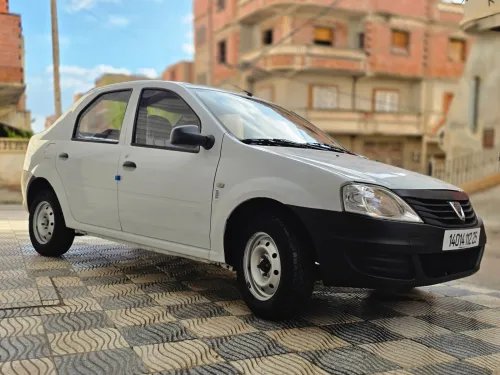 Dacia Logan 2012 La base