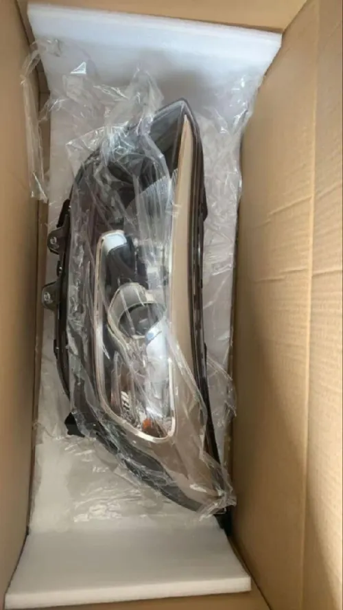 Phare kia kx1 les 2 côté