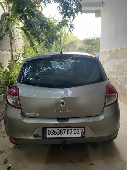 Renault Clio 3 2012 Exception