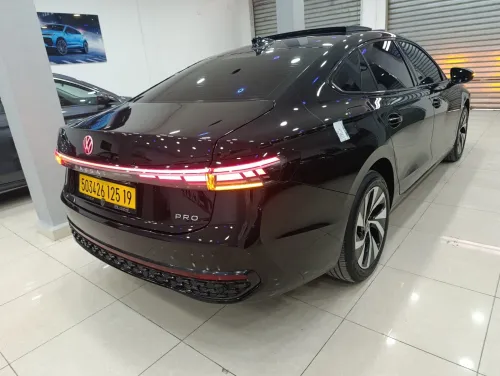 Volkswagen Passat 2025 Pro 1.5 160 CH