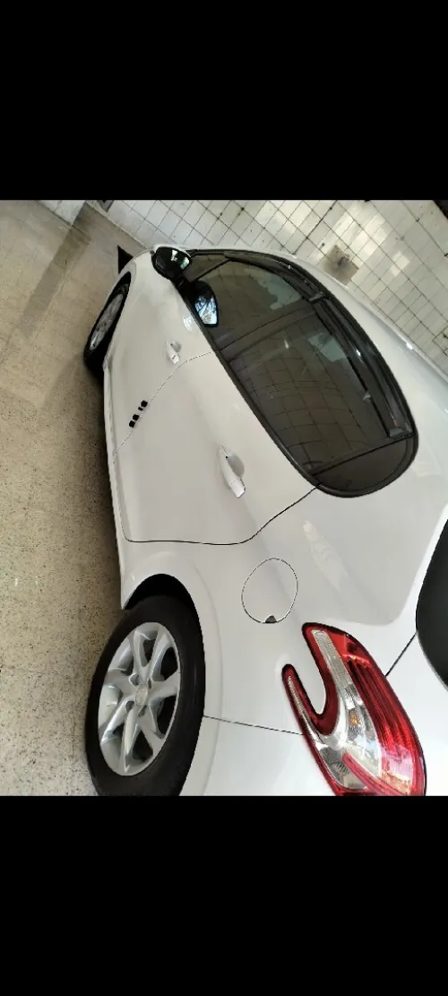 Peugeot 208 2015 Active Facelift
