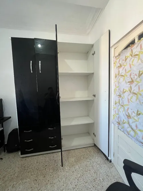 Armoire Design Noir Brillant - خزانة ملابس عصرية